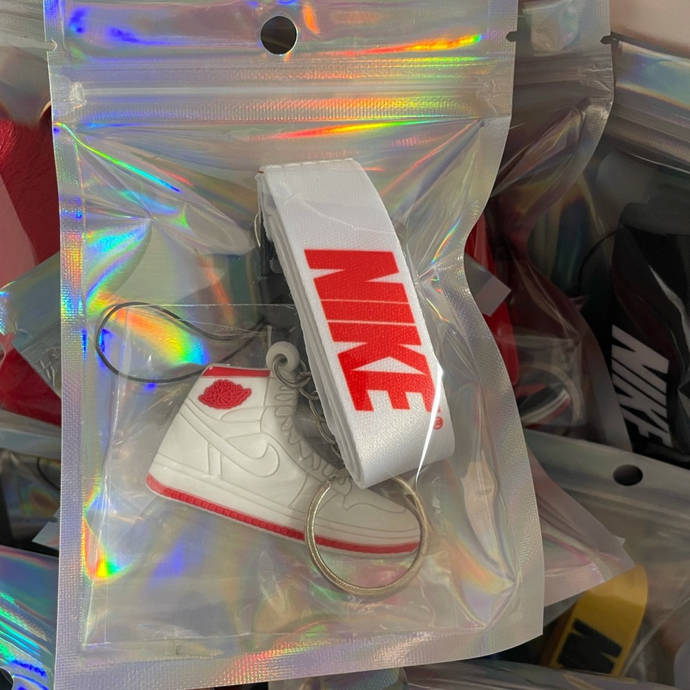 NIKE Detachable Nike Lanyards and Shoe Keychain Sets